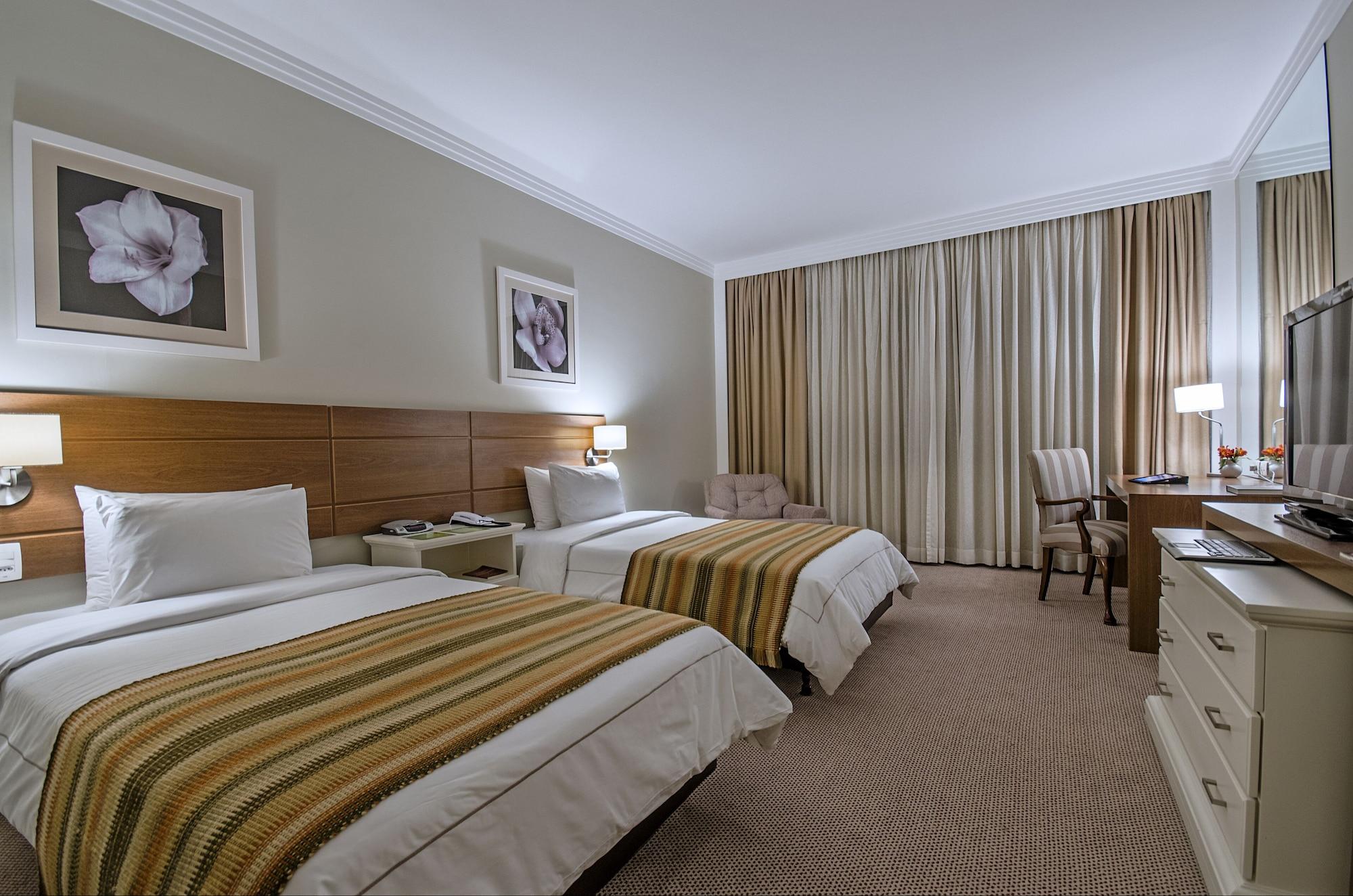 Hotel Transamerica Sao Paulo Dış mekan fotoğraf A room at the hotel