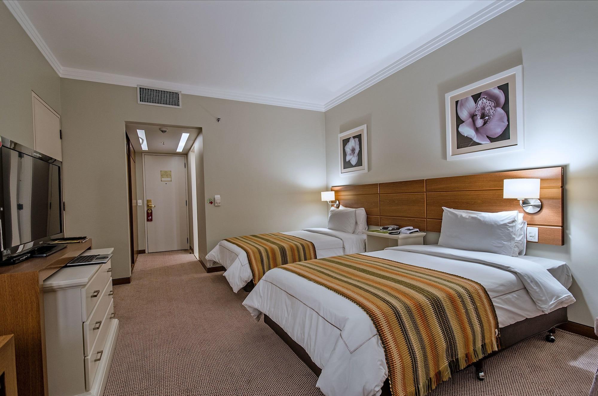 Hotel Transamerica Sao Paulo Dış mekan fotoğraf A room at the hotel