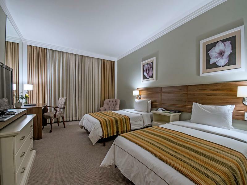 Hotel Transamerica Sao Paulo Dış mekan fotoğraf A room at the hotel